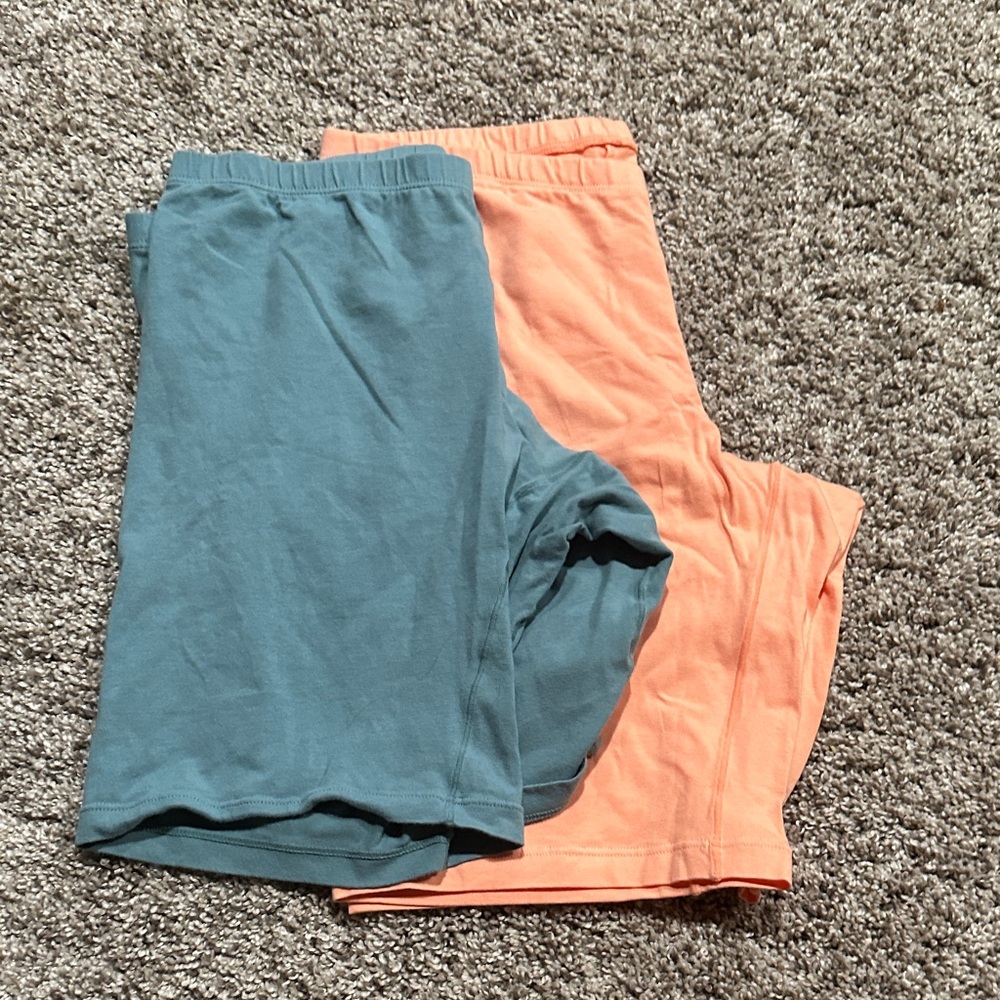 Amazon Women's Teal and Peach Bike Shorts